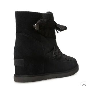 Stylish Black Women's Boots UGG (7,5size)